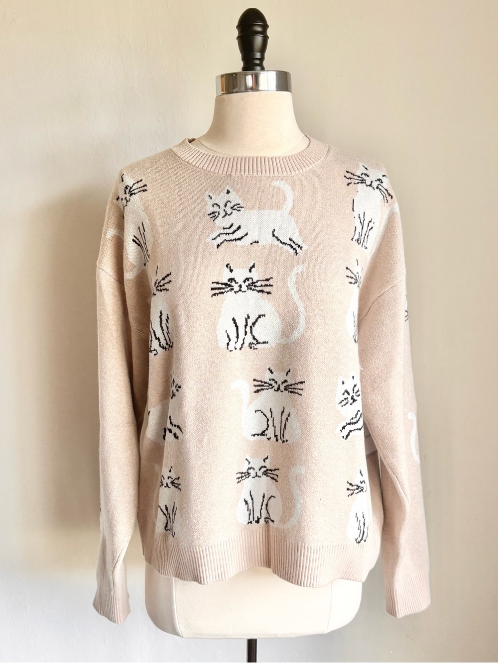 Anthropologie Calligraphie Novelty Cat Knit Pullover Sweater Beige White, Lg NWT